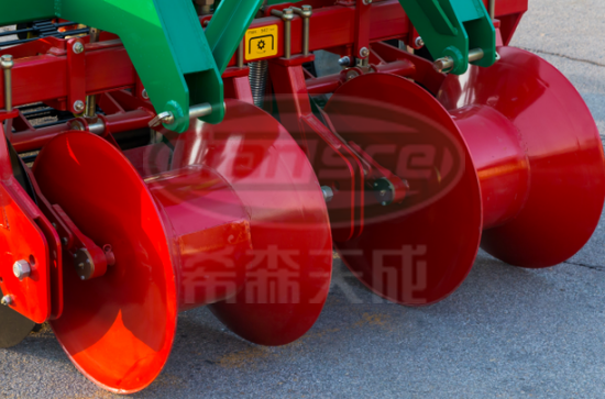 2017新款！4UX-170A型悬挂式马铃薯收获机，你值得拥有！